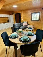 Kwiatowy Zakątek - B&B Jantar