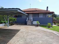 Tanias SeaFront Villa-by RentalsPro Services- Nea Potidea Halkidiki - Bed and Breakfast