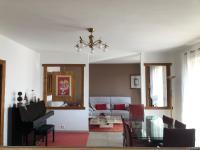 Spacious Duplex Pantin, near Paris - Chambres d’hôtes Pantin