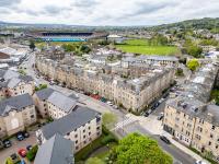 3BR Home Next to Stadium Near Airport Sleeps 7 - B&B Edinburgh