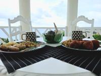 Oceanview! Walk to town and beach-PAYMENT REQUIRED TO RESERVE - B&B Ocho Rios