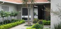 Rosebank Lodge Guesthouse by Claires - Chambres d’hôtes Johannesbourg