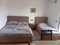 Doppelzimmer mit Balkon (2 Erwachsene + 1 Kind)