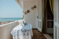 Casa Teresa relax fronte mare - B&B Rivabella