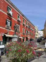 La Casa di Maddalena - Historic center VIEW - Ferienwohnung Procida