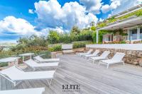 Prestigiosa Villa di Lusso con Vista Mozzafiato - Bed and Breakfast Porto Cervo
