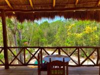 Peaceful Earth House, Sacbé - B&B