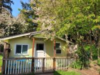 Backyard cottage in Bothell - B&B