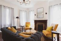 3-Bedroom with Balcony Walk to Forsyth Park - B&B Savannah
