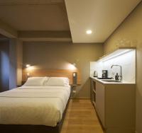 Centrally Located Loft with Sophisticated Style - Ferienwohnung
