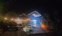Villa D'Thie - B&B Ciherangpeuntas