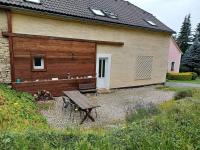 At 2 donkeys - Country life with a large kitchen - Ferienwohnung Zwittau