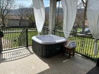 AnteAna Vrlika Split - Bed and Breakfast Maovice