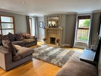 Bright, Tranquil, City Apartment - B&B Belfast