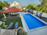 Kameni dvori - Family Villa with Pool & Jacuzzi for 8 - B&B Imotski
