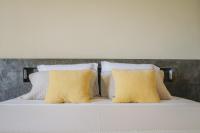 Zimmer mit Kingsize-Bett und Whirlpool