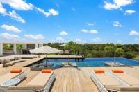 Luxury Villa Nuit Jade, Ocean View Escape - Bed and Breakfast Les Terres Basses