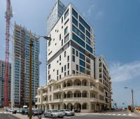 Chic 2BR Apartment w Balcony & Sea View by HolyGu - B&B Tel Aviv