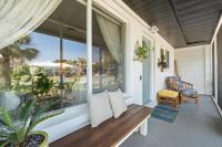 Ben's Bungalow - 8min to Siesta Key - Gigabit Wifi - B&B Sarasota