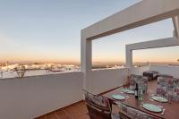 Casa Susan, Penthouse apartment, view over Old Town & the Sea - Bed and Breakfast Vejer de la Frontera
