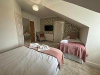 Dreibettzimmer mit Bad