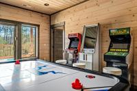 Chalet Bellemont View Heated Swim Spa Game Room - B&B Sevierville