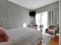 Kamer met Queensize Bed