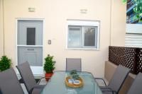 Happy House-Steps from Nea Chora Beach - Bed and Breakfast Chionato