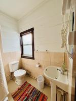 Vierbettzimmer mit eigenem Bad