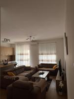 Budva Apartment with parking - B&B
