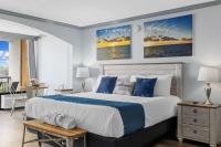 *BEACH, COMFY, SUNNY* *Great Pools, Hot Tubs, Lazy Rive & More*S44 - Bed and Breakfast