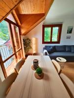 Apartamento Sobremonte: vistas al Rio Gallego - Chambres d'hôtes Biescas