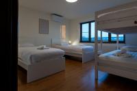 14 beds, 20p, 2 bath-, 1 livingroom - B&B Houthalen-Helchteren