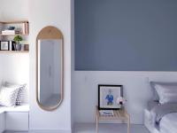 Three-Bedroom Apartment with Balcony