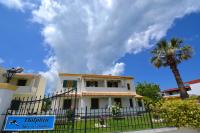 Dolphin Apt & Studios -Near the Beach - B&B Róda