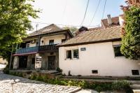 White Bear 1663 Zemun Oldest House Apartment - B&B