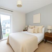 Park Royal Retreat - Peaceful Stay with City Access - B&B