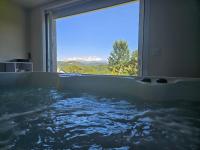 Le Petit Gîte 15140 - Bed and Breakfast Sainte-Eulalie