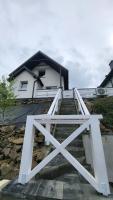 Dydusiowe Tarasy Górska Willa z Widokiem i Ogrodem Idealna dla Rodzin - B&B Tylmanowa