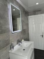 Beachside Home-Pizza Oven & Bar Close To Beach and Town - Chambres d’hôtes Cleveleys