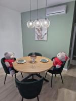 Sika Winn Premium Apartment- private parking - B&B Arad