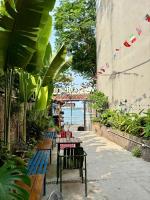 Sushi House Lake View - B&B Hanói