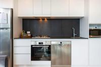 Stunning Getaway One King Bed with Unlimited Wi-Fi - Chambres d'hôtes Brisbane