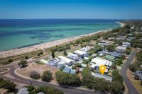 Sunday, Stunning Modern Beach House - Ferienwohnung Quindalup