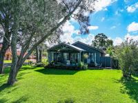 Lakeside Lodge - B&B Karraganbah