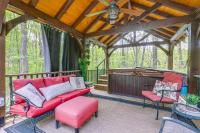 Hocking Hills Social Distance Cabin with Hot Tub - B&B Laurelville