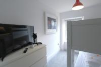 Charming Modern Coastal Escape with parking - B&B Lynton