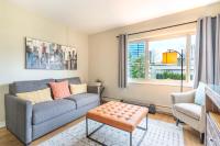 Eclectic Downtown & Cap Hill King bed & Kitchen - B&B