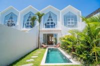 Sunset Canggu 2BR Private Pool Villa By Bali Bliss Properties - Bed and Breakfast Tambakboyo