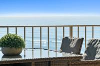 'Coastal Cool' Penthouse Paradise and Ocean Outlooks - B&B Gold Coast